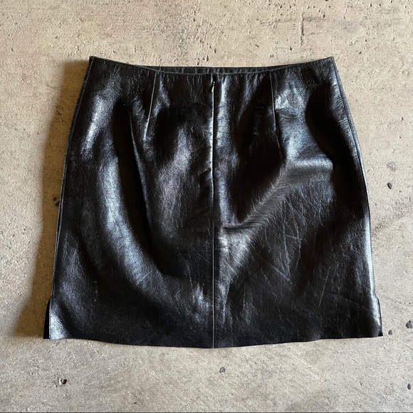 SALE❣️Vintage 1996 Kenneth Cole Leather Skirt - Picture 3 of 5